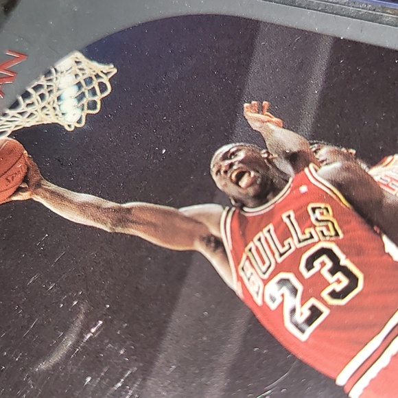 Michael Jordan. 1990. NBA HOOPS. Mint. - Picture 4 of 7